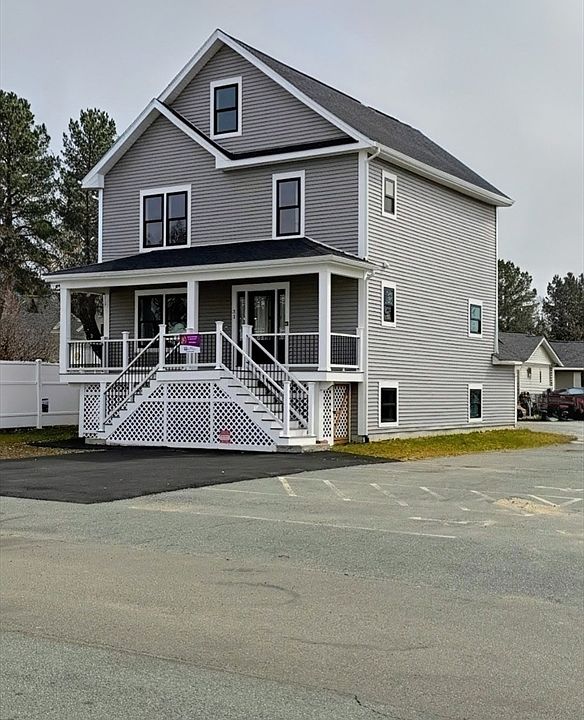 1st image of 31 Niagara St