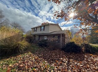 3203 Wallace Dr, New Castle, PA