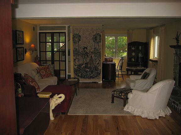 5th image of 3322 McClure Dr