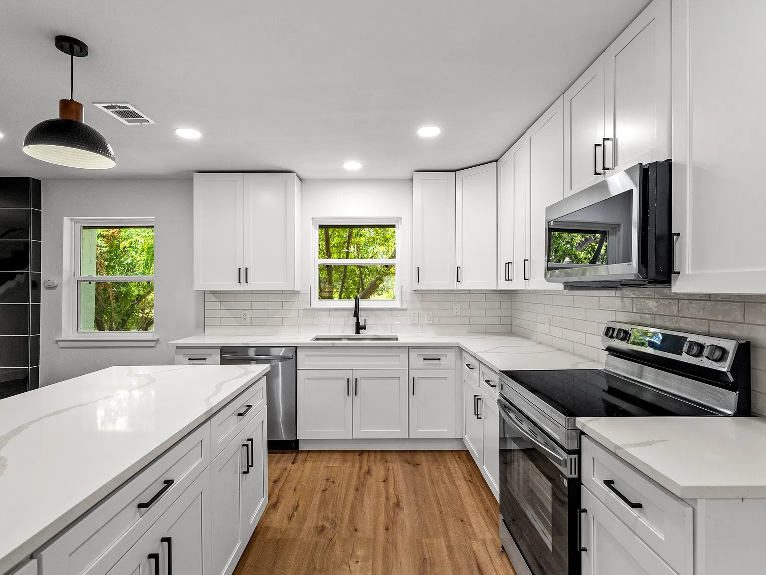 4 bed, 2048 sqft, $3,000 — Photo 3