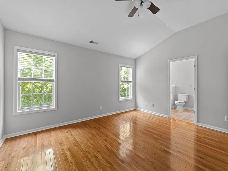 6809 Middleboro Dr — Photo 9