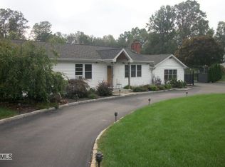 176 Ripton Rd, Shelton, CT 06484