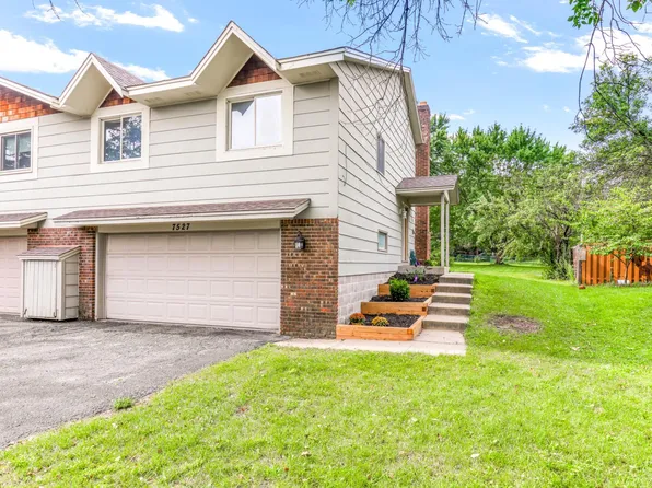 7527 102nd St W, Bloomington, MN 55438