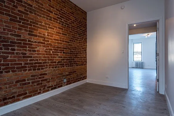 Rented by Nooklyn NYC LLC | media 13