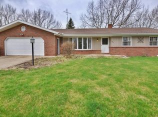 5884 Creekview, Stevensville, MI 49127