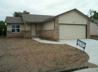 607 W Wayne Cir, Wichita, KS 67217