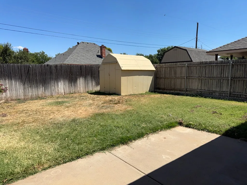 3 bed, 1758 sqft, $2,000 — Photo 3
