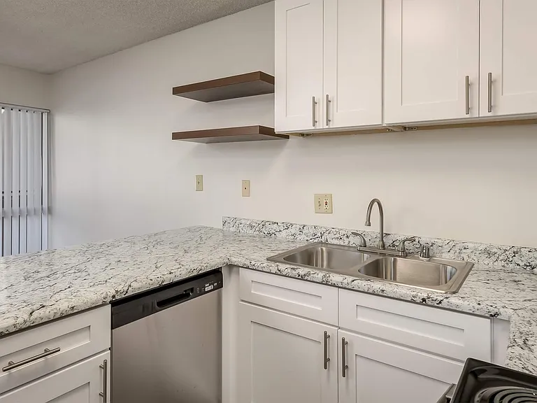 Dorchester Apartments | Spacious 1 & 2 Bedroom Apartments Near SDSU — Photo 41