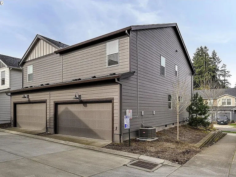 898 N 18th Ave — Photo 25