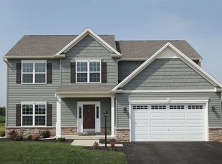 54 Danbury Dr, Mechanicsburg, PA 17050