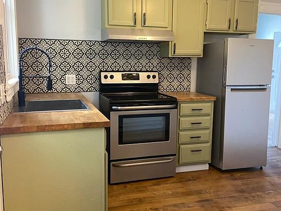 Stainless steel appliances