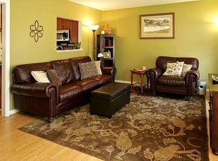 9401 Hollins Glen Ct, Henrico, VA 23228