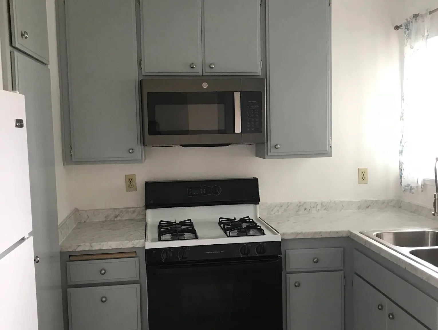 2 bed, 904 sqft, $2,950 — Photo 4