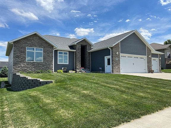 2nd image of 309 Brookside Dr