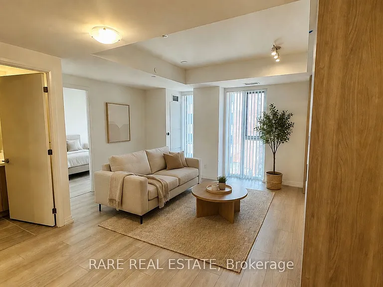 400 King St W #1003 — Photo 1