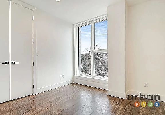 4th image of 167 Linden Blvd #8R
