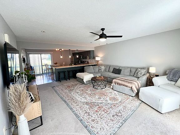 3rd image of 11 Sunridge Dr #D