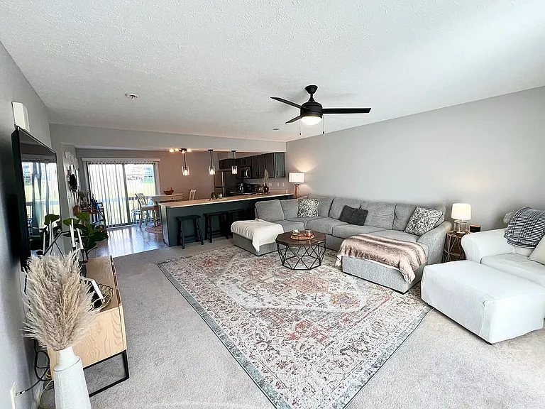 11 Sunridge Dr — Photo 5