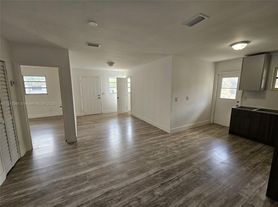 8162 NW 5th Ave, Miami, FL