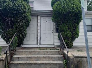 10 Elmont Rd, Elmont, NY 11003