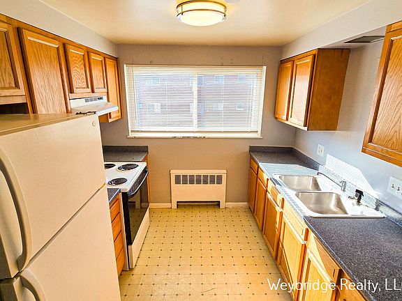 2nd image of 2522 Vera Ave APT 3