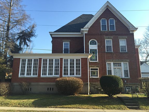 3rd image of 444 N Maple Ave