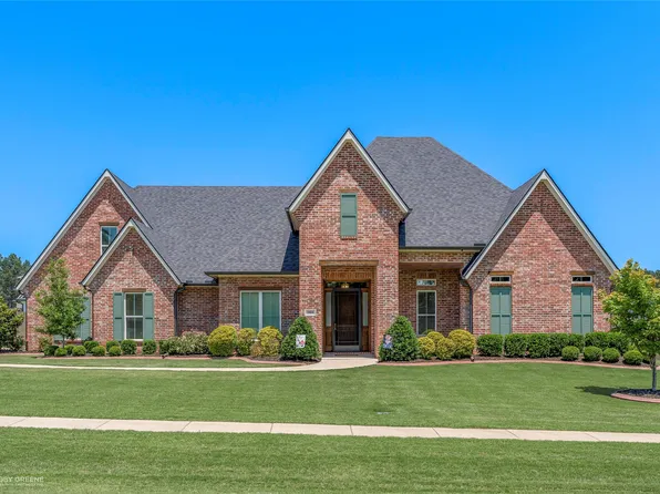 301 Ayres Cir, Benton, LA 71006