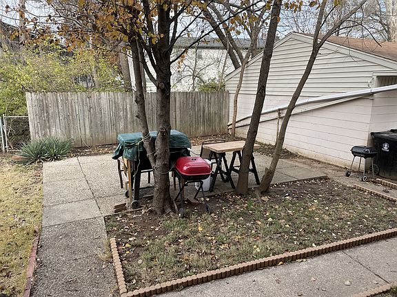 2nd image of 2209 Gerald Ct #1