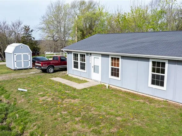 401 S Chestnut Ave, Richland, MO 65556