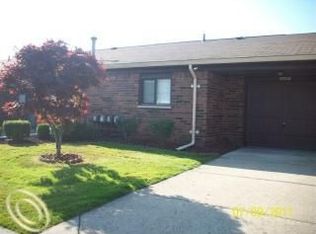 32728 Valley Dr, Warren, MI 48093