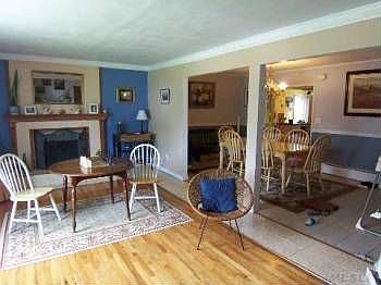 4th image of 51 Winchester Dr