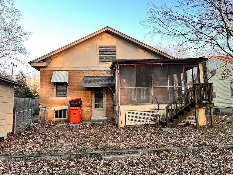 1319 S Fremont Ave — Photo 21
