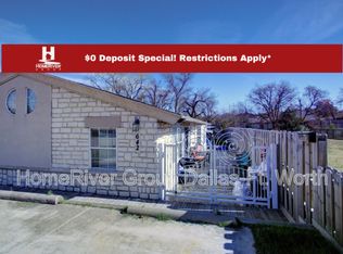 642 NW 11th St, Grand Prairie, TX 75050