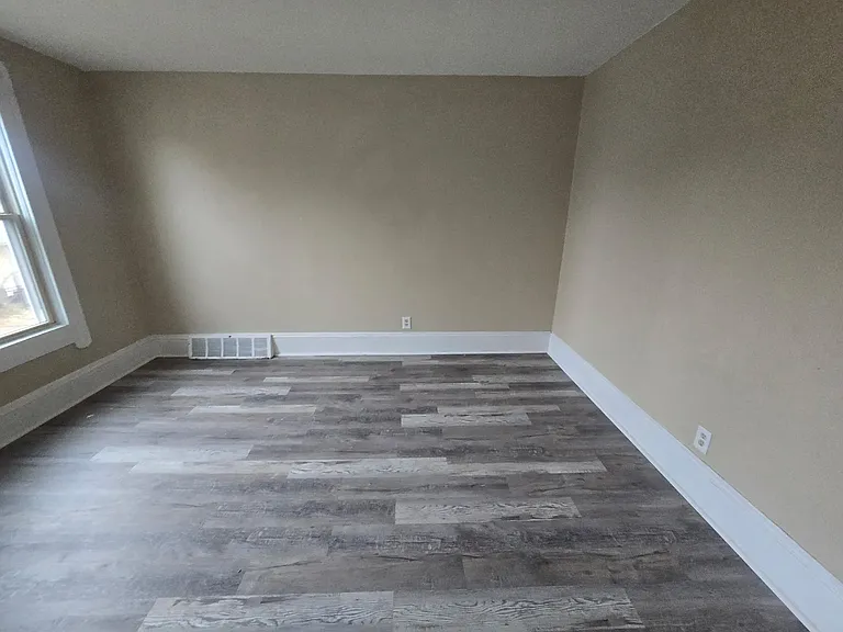 1103 Buhrer Ave #UP — Photo 5