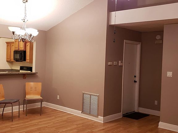 5th image of 1029 Neely St