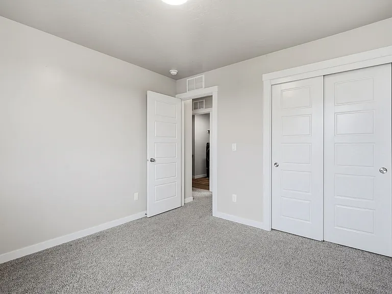 949 N Synergy Ln — Photo 10