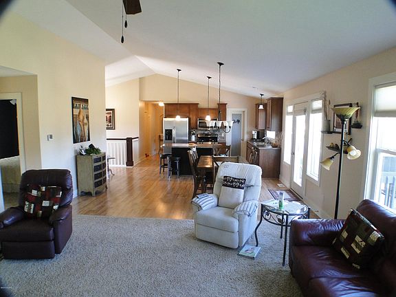4th image of 7449 Waterline Dr