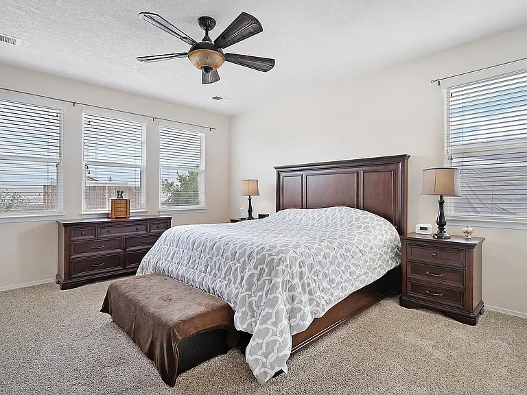 6616 Freemont Hills Loop NE — Photo 9