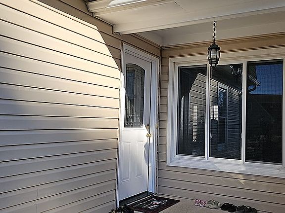 5th image of 1908 Grey Dove Ct
