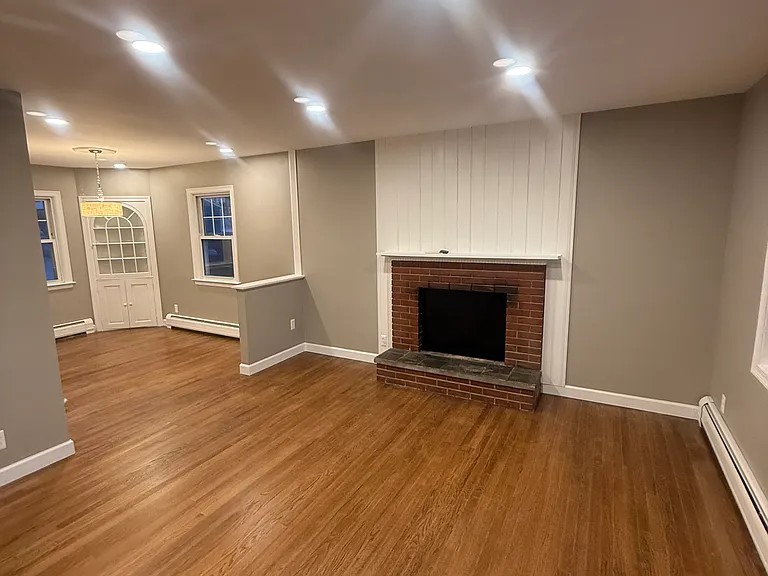 157 Sunset Ave — Photo 3