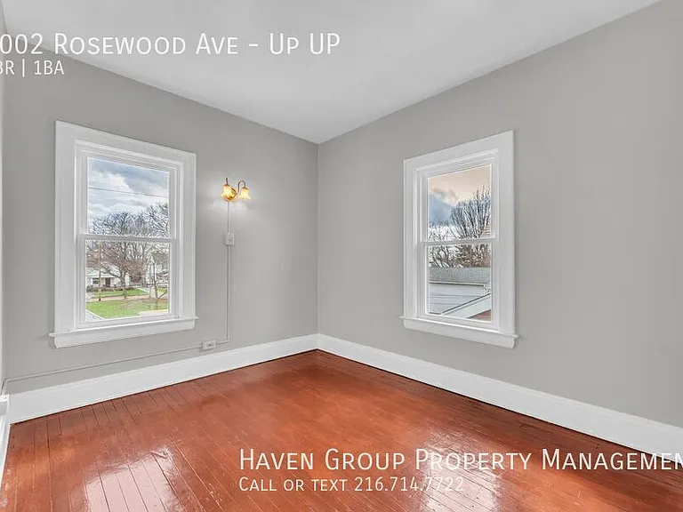 9002 Rosewood Ave #UP UP — Photo 15