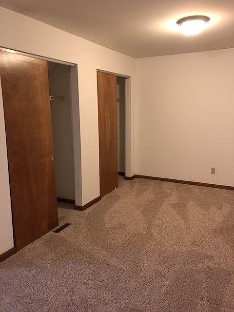 2nd image of 400 Clendenin St #400