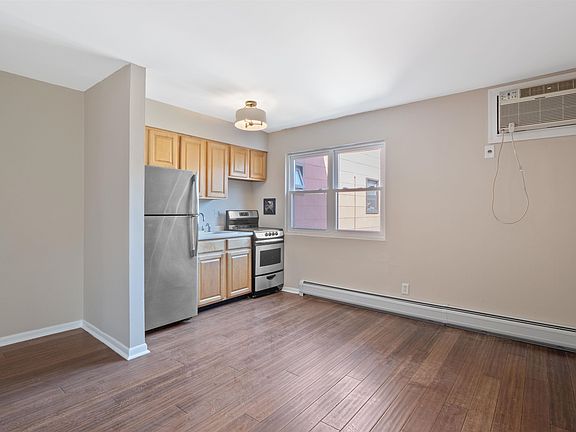 3rd image of 56 68th St APT 5