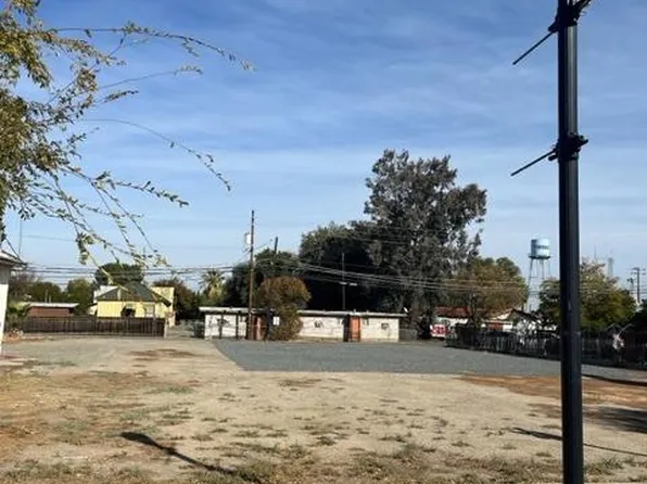 1031 O St, Firebaugh, CA 93622