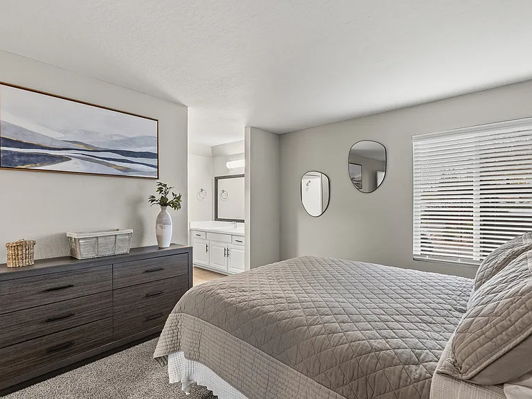 Kensington Park Apartments — Photo 12