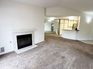 7267 Camino Degrazia UNIT 30, San Diego, CA 92111