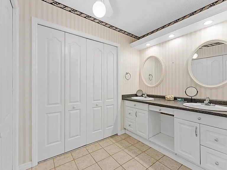 3540 S Ocean Blvd #604 — Photo 11