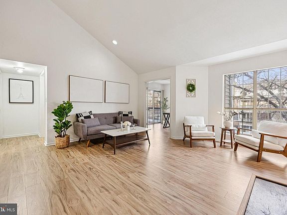 4th image of 12152 Penderview Ter APT 1334