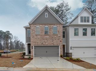 1095 Lawanna Dr, Marietta, GA 30060