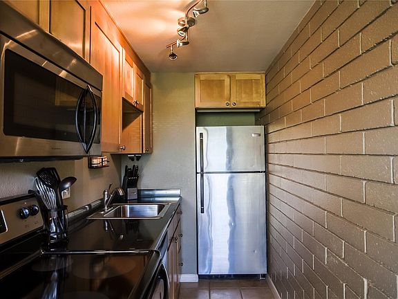 3rd image of 250 N Pearl St APT 307